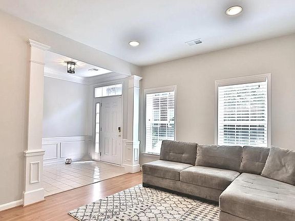 Entrance and Room1 - Could be used as an Office