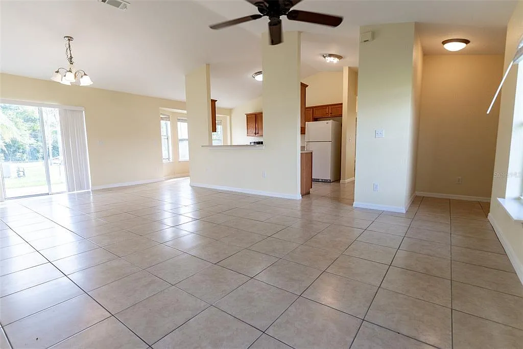 3 bed, 2.0 bath, 1506 sqft, $1,750 — Photo 4