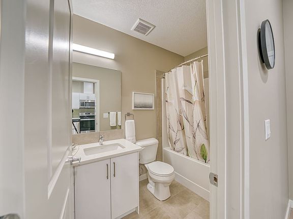 4th image of 10512 121st St NW #1296626