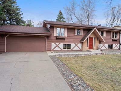 1462 18th St NW, New Brighton, MN, 55112