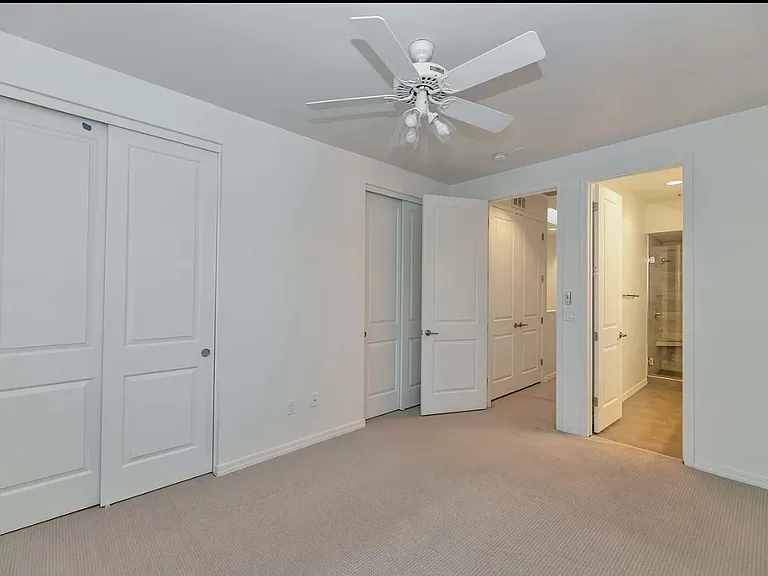 421 W 6th St #1016 — Photo 12