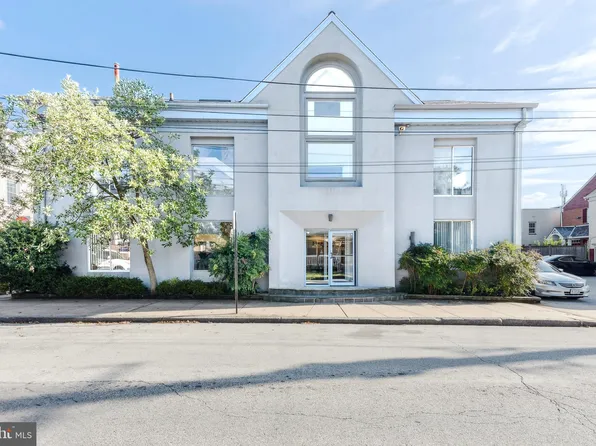 20 W 3rd St, Media, PA 19063