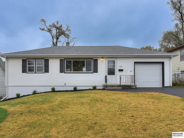 4139 N 61st St, Omaha, NE 68104