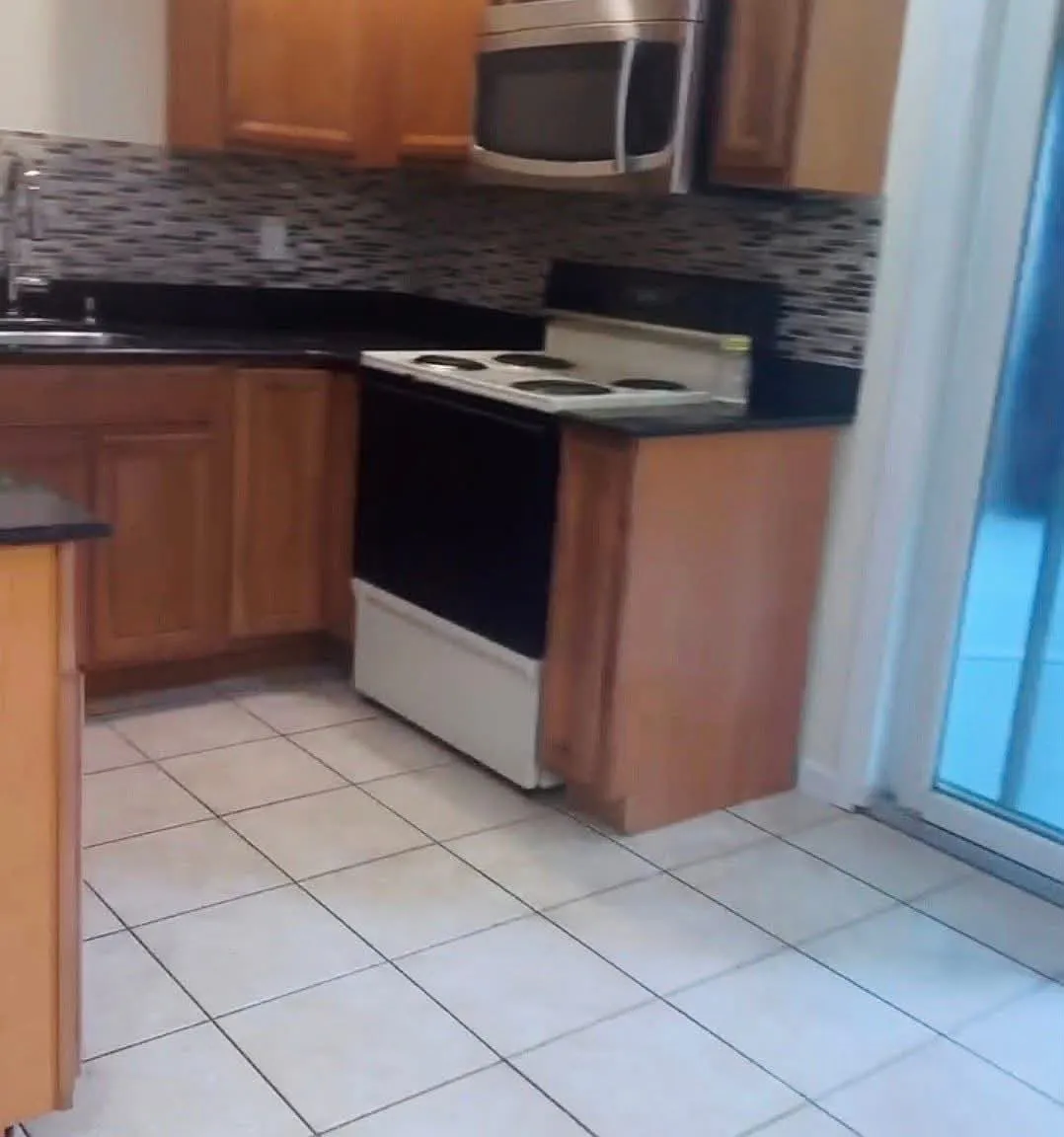 3 bed, $3,300 — Photo 3
