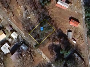 1519 Dover Ln, Dandridge, TN 37725