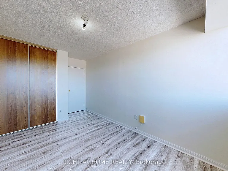 40 Bay Mills Blvd #1002 — Photo 27