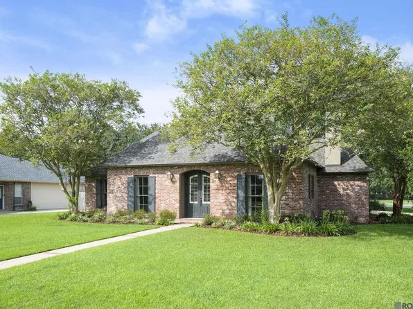 6012 Hope Estate Dr, Baton Rouge, LA 70820