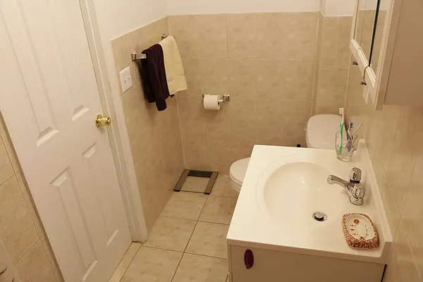 Rented by Easy Rental LLC | media 29