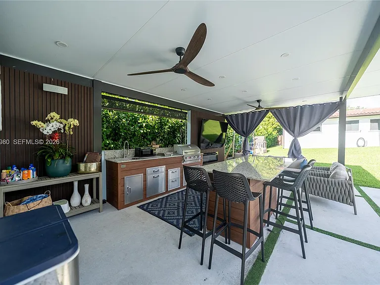 17901 SW 92nd Ct — Photo 36