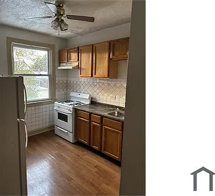 8450 S Green St #2 — Photo 3