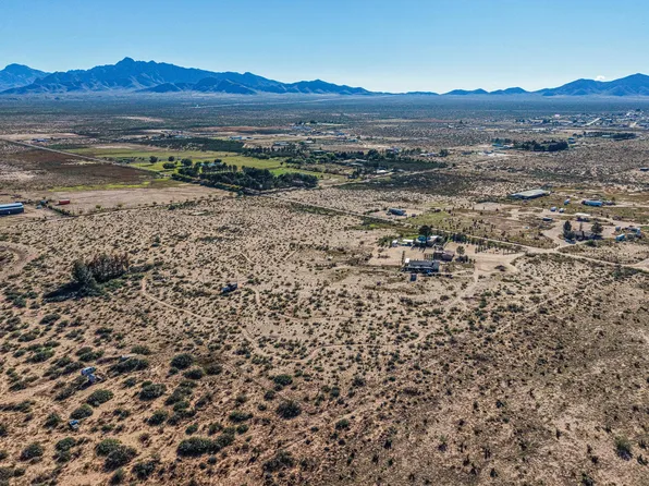 Hot Peppers Rd, Chaparral, NM 88081