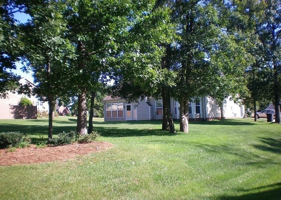 2nd image of 122 Sea Trail Dr