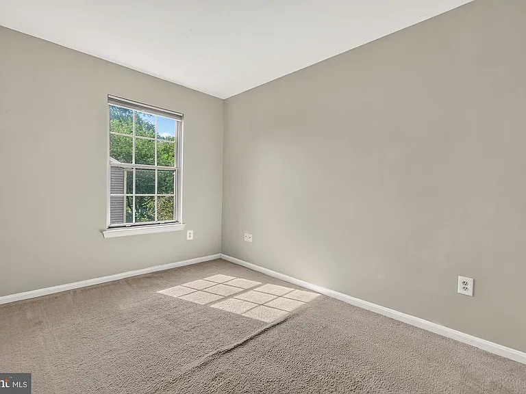 20208 Shipley Ter #302 — Photo 24