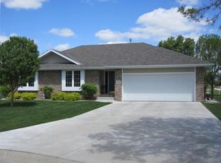 115 Levee Trl, Dakota Dunes, SD 57049