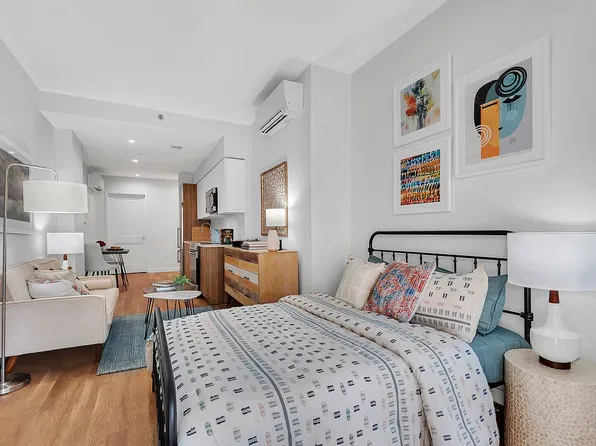 30-38 29th St #3C, Astoria, NY 11102