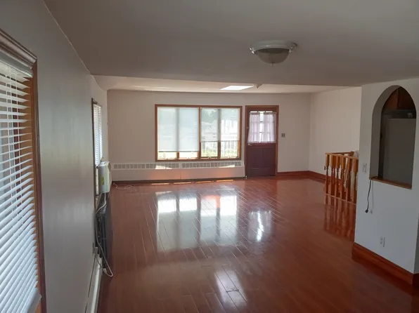 (undisclosed Address), Staten Island, NY 10306