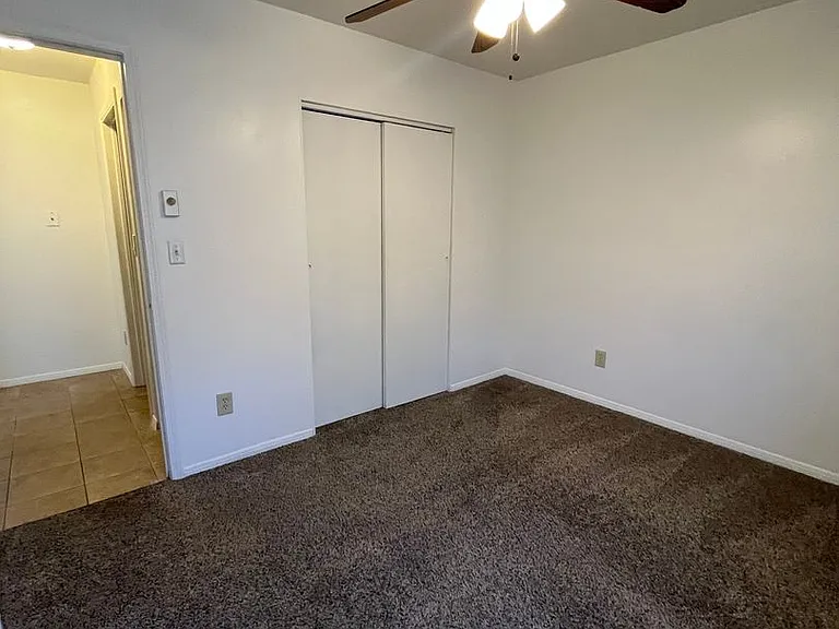 3028 N Corrine Dr — Photo 25