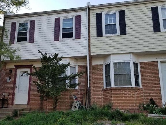 2nd image of 10222 Winchester Ct