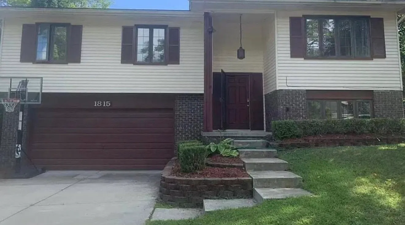 4 bed, 1680 sqft, $2,890 — Photo 1