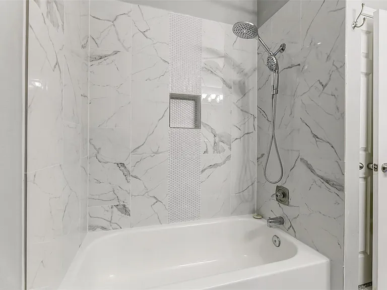 4001 Tanglewilde St #1402 — Photo 19