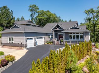 190 NW Native Run Loop, Grants Pass, OR 97526