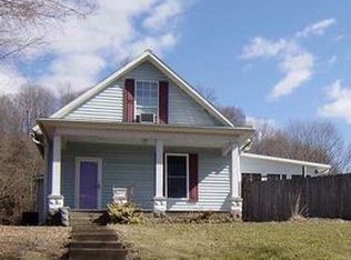 106 Columbia St, Clifton, WV