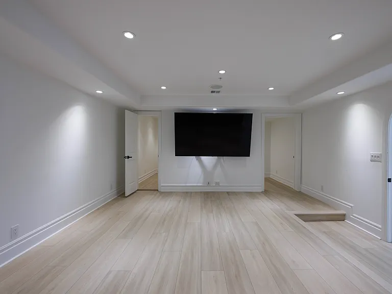 6029 Fairview Pl — Photo 99