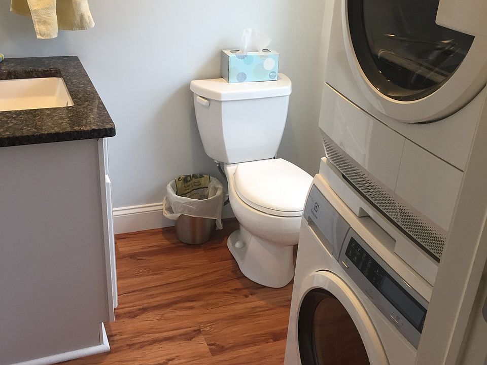 Downstairs bath/laundry