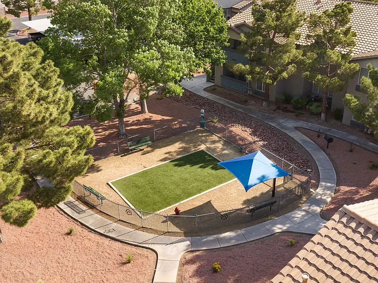 Ventana Canyon Apartments — Photo 40
