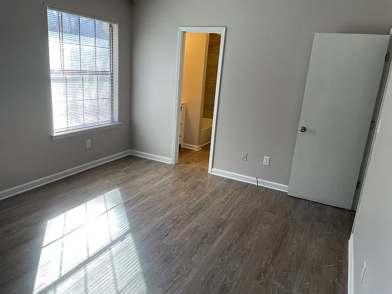 5907 Sheldon Ct — Photo 7