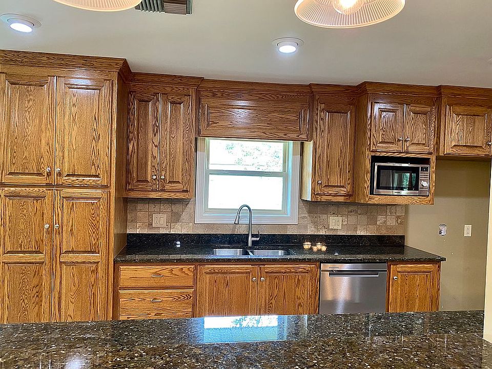 1st image of 226 Ramblewood Dr