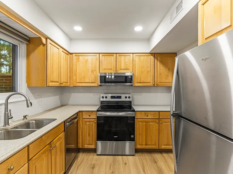 509 Forsythia Ln — Photo 9