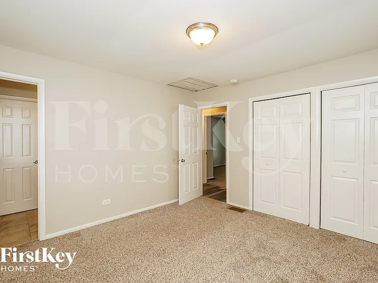 4200 Arlington Dr — Photo 9