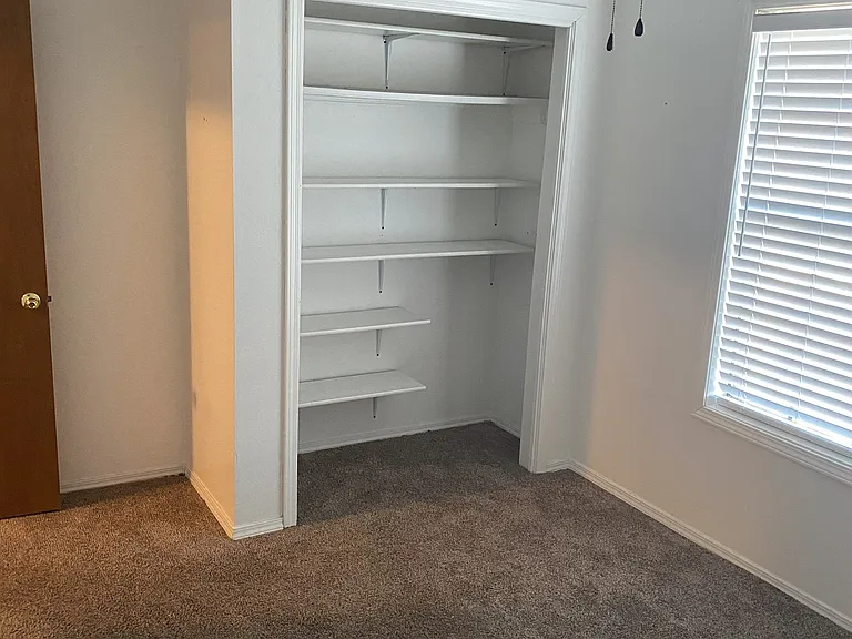 1023 E Dell Ave — Photo 10