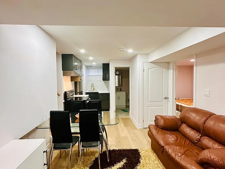 206 Bellamy Rd N #BASEMENT — Photo 1
