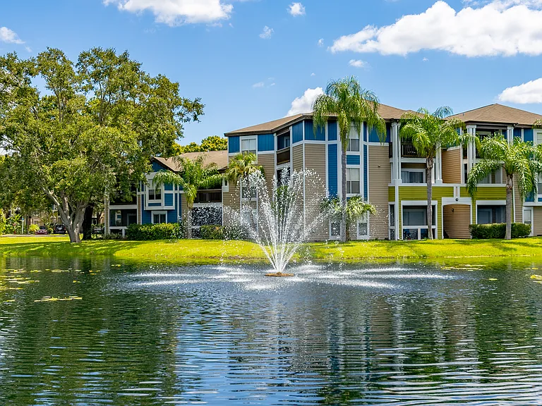 Palm Cove Apartments — Photo 63