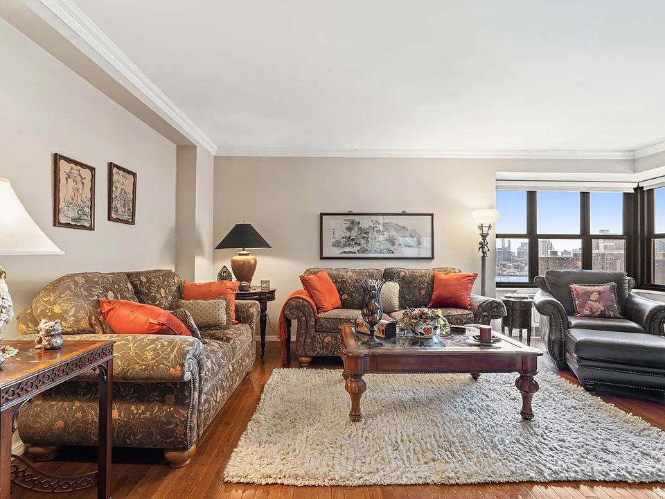 1st image of 268 East Broadway APT A1305