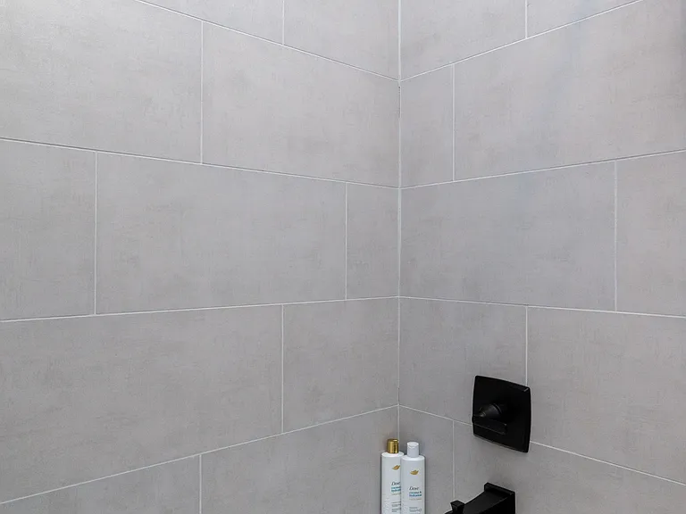 Second full bathroom - shower tub combo.