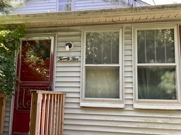 25 Chipaway Rd, East Freetown, MA 02717