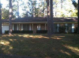 2802 Teakwood Dr, Longview, TX 75605