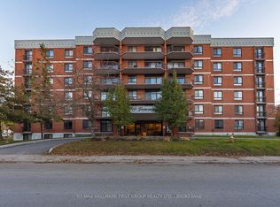 14 Greenview Dr #A4, Kingston, ON K7M7T5