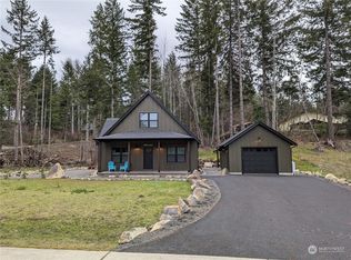 140 Bugle Ln, Packwood, WA