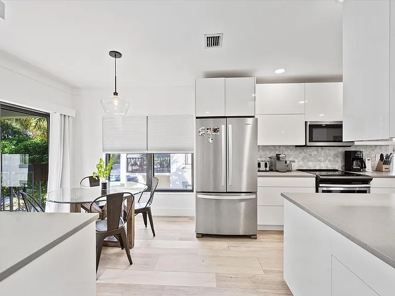 11311 Pond View Dr #C201 — Photo 5