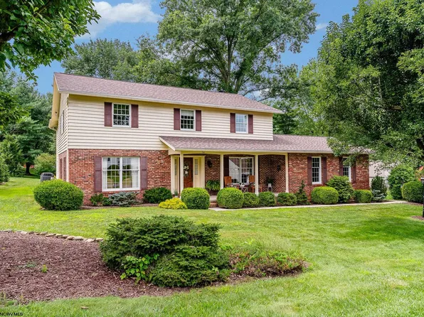 14 Greentree Dr, Morgantown, WV 26508
