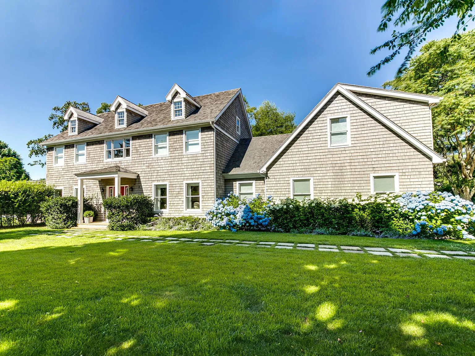 Renovated Bridgehampton With Pool , Tennis And Pickleball — Photo 2