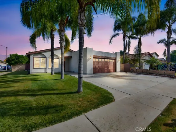 297 W Kirkwall Rd, Azusa, CA 91702