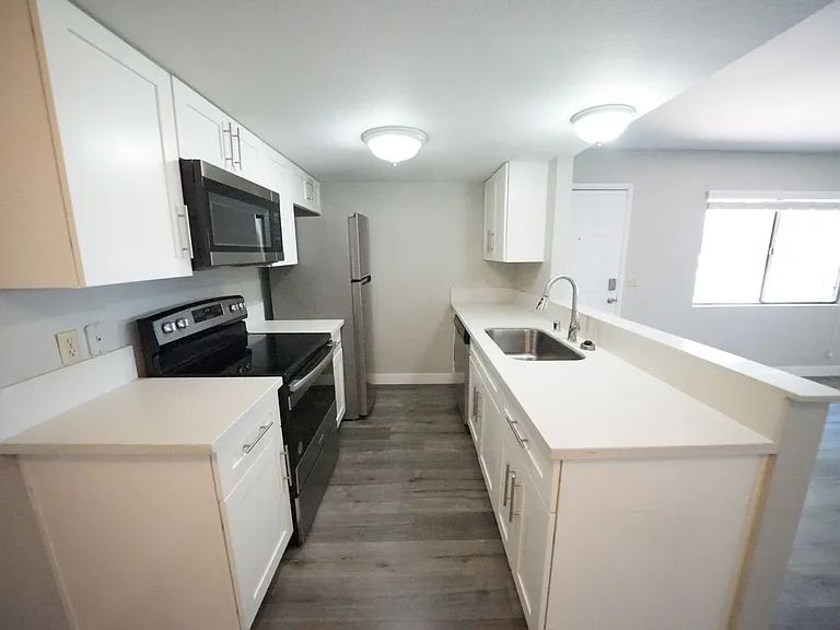 601 Cabrillo Circle 1 #103-179 — Photo 11