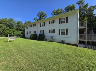 9536 Hardy Rd APT 3, Vinton, VA 24179