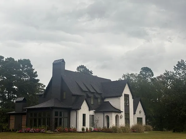 428 Country Club Dr, Magnolia, AR 71753