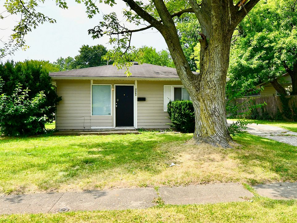 1st image of 3060 Midvale Dr
